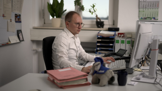 Detective superintendent Lars Erdmann at his desk